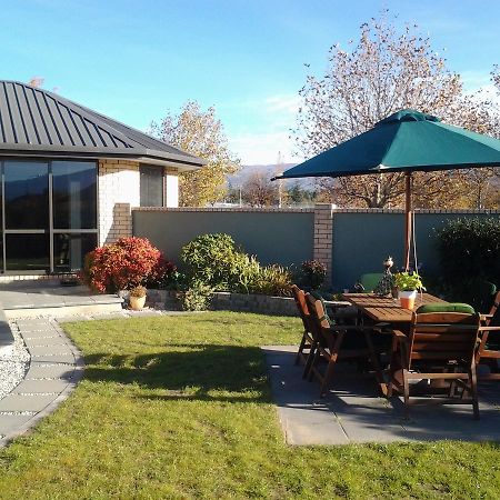 Parkview Bed And Breakfast Cromwell Bagian luar foto