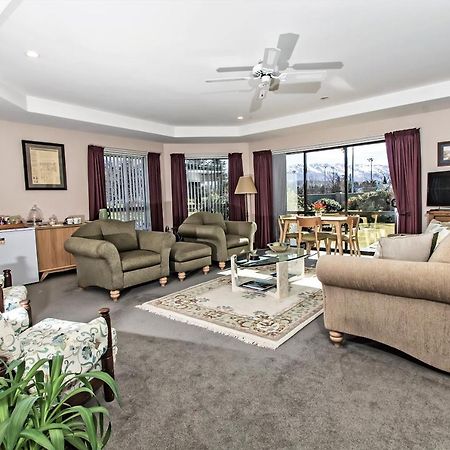 Parkview Bed And Breakfast Cromwell Bagian luar foto